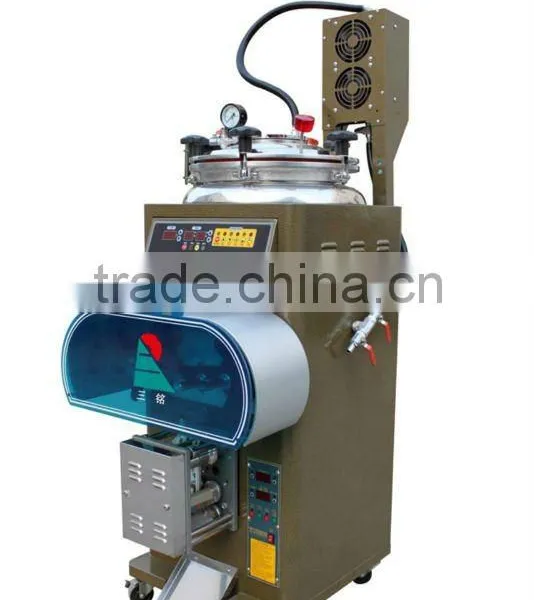 Chinese herbal decocting and packaging machine