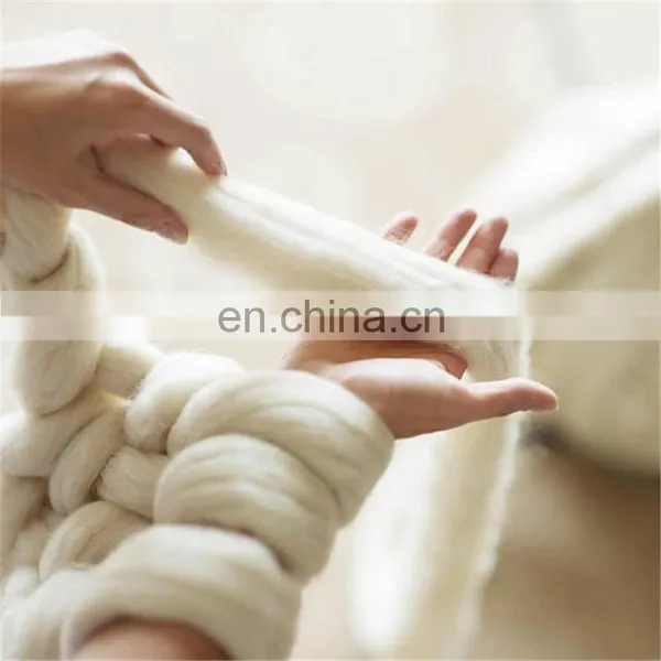 Soft Merino Wool Roving Chunky Giant Yarn Merino Hand Knitting Cotton Tube Yarn 5 cm Super Chunky Wool for Hand Knitting Blanket photo-5