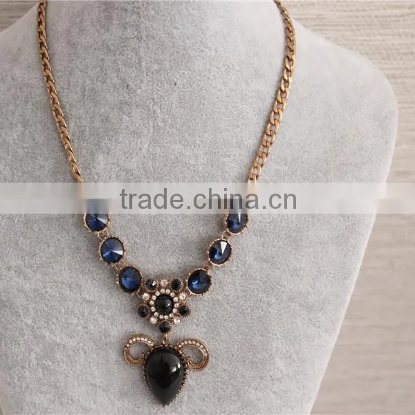 Fashion Design Gold Plated Women Necklace Crystal Necklace Wholesale photo-2