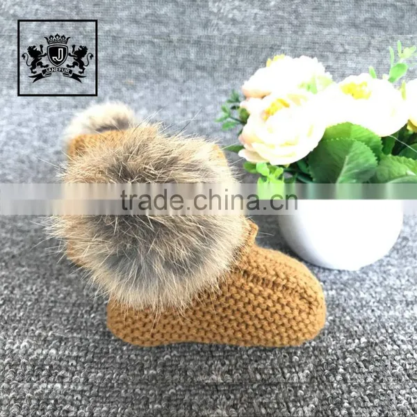 New Arrival Wholesale China Soft Sole Baby Handmade Kinitted Shoes Kids Winter Booties For Sale photo-2