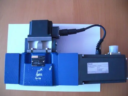 BOSCH REXROTH HYDRAULIC PROPORTIONAL DIRECTIONAL CONTROL VALVE 4WRZE10E25-7X/6EG24N9TK31/A1M photo-2