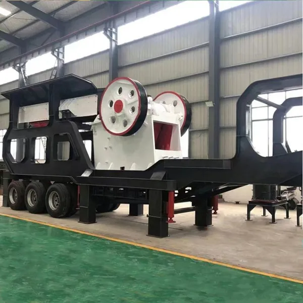 Mobile Stone Crusher, Tire-mounted Mobile Crusher for Construction Waste and Limestone, Stone Crusher. photo-4