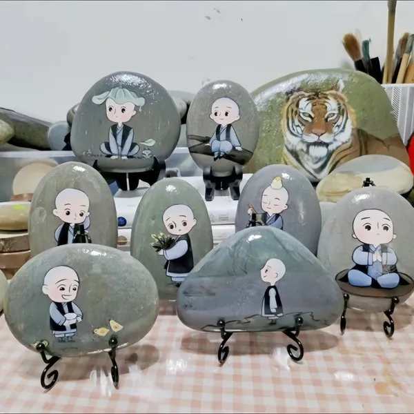 Hand-painted Graffiti Pebble Children's Description Teaching Aid, Kindergarten Creative Handmade Materials, Painting Stones