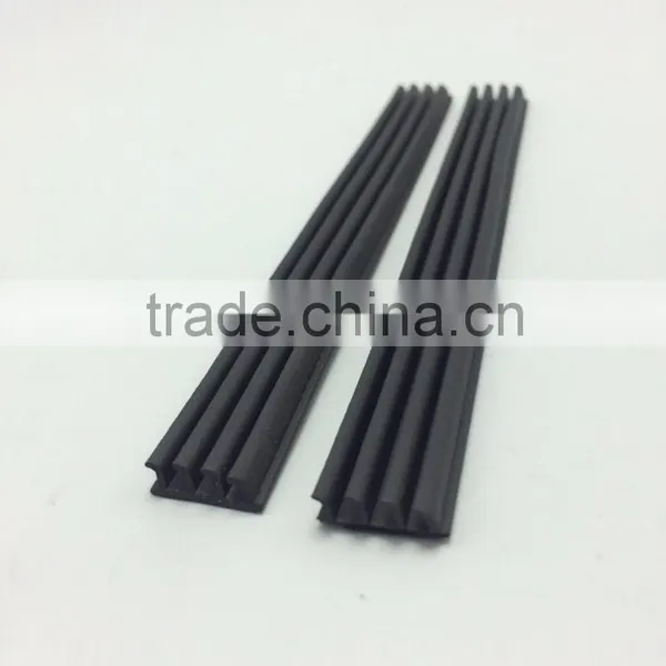 Anti-ozone Rubber Industrial Door Trim Seal photo-2