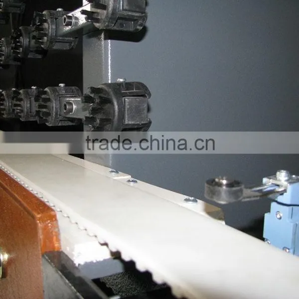Manufacturer Supply Automatic Glass Sandblasting Machine photo-2