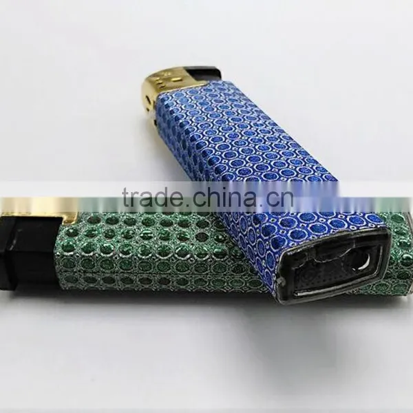 Bright Colors Gold Cap Windproof Cigarette Case With Win Lighter Rhinestone photo-2