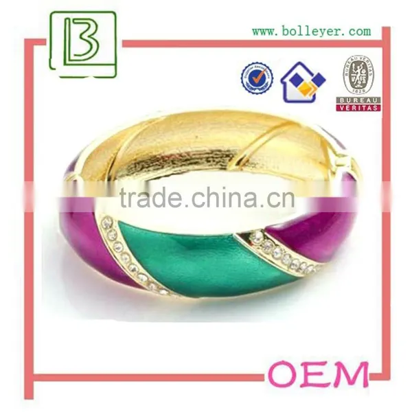 Customized Original Heart Bracelet Wholesale With Metal photo-6