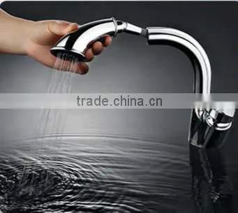 Single Hole Pull-out Wash Basin Faucet photo-2