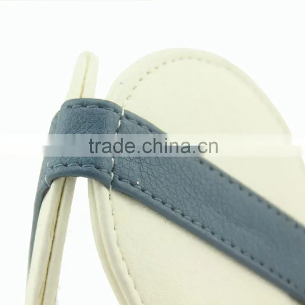 Fine Workmanship Round Folding Factory Price PU Pocket Mirror photo-3