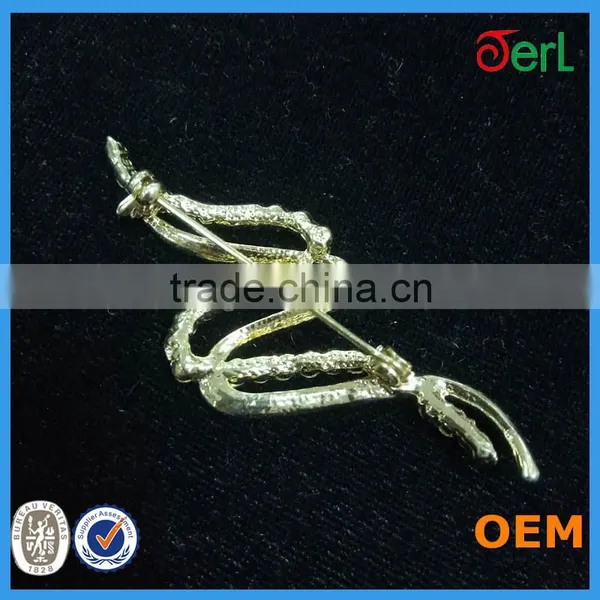 2016 Spring Trend Golden Jewelry Curved Rhinestone Brooch for Garment Decoration photo-2