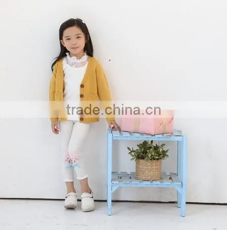 China Manufacturer Girls Fashion Wool Cardigan Design Baby Handmade Sweater Design photo-4