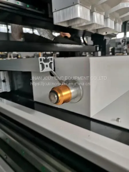1325 ATC CNC Router 3D Wood Carving Machine photo-3