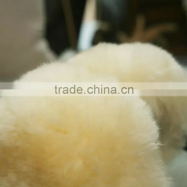 Fashion Winter Factory Sale Lambskin Fluffy Warm Ear Muffs photo-3