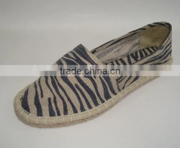 Hot Selling Latest Girls Canvas Shoes