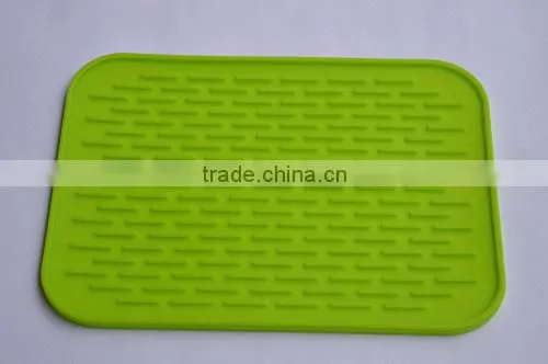 Heat Resistant Water Proof Non Slippery Silicone Dining Table Mat photo-5