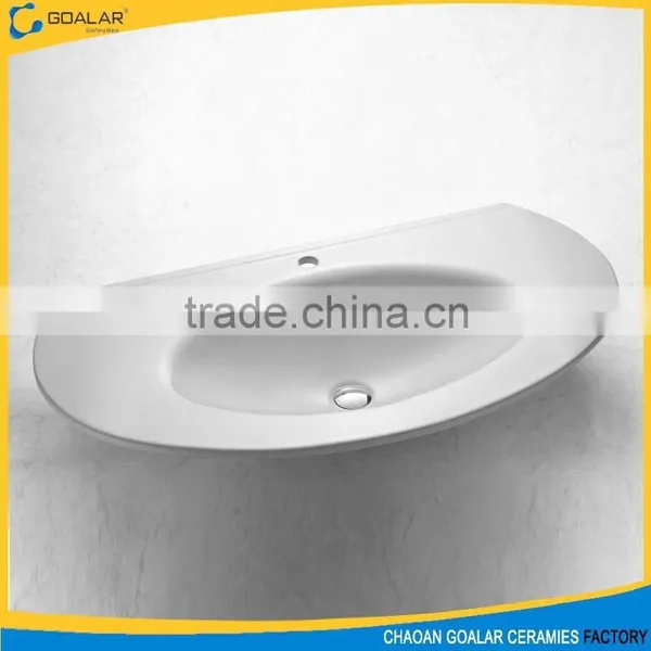 High Quality Smooth Surface White Ceramic Bathroom Sink