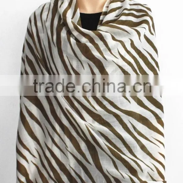 Zebra Pattern Printed Wool Scarf photo-3