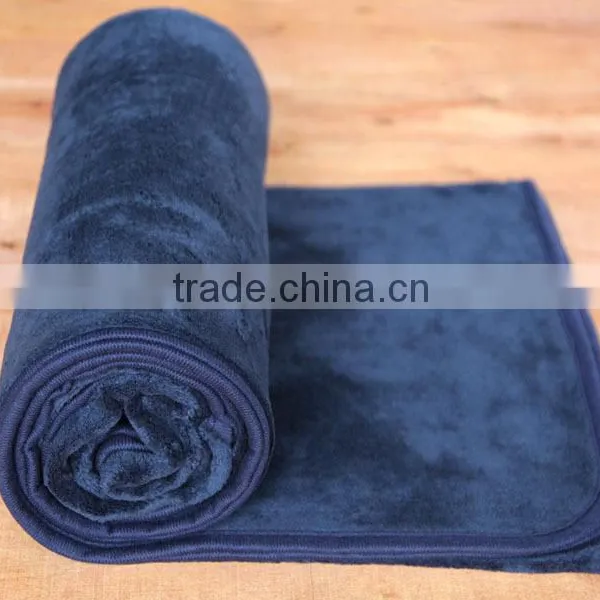 High Quality Super Soft Heavy Coral Fleece Blanket With Leather Strap Handle photo-4