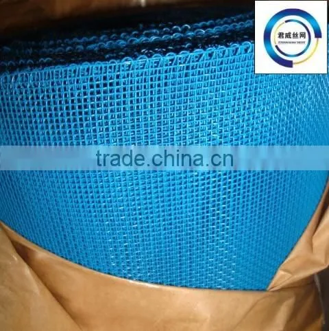 Plastic Coated Galvanized Wire Mesh With Square Hole in Yellow Colour photo-4