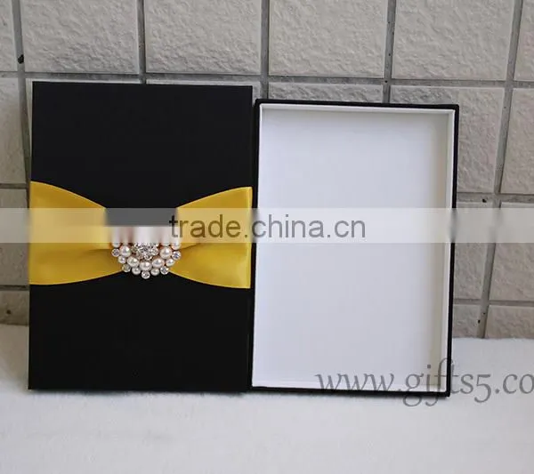 Gorgeous Handmade Luxury Silk Invitation Boxes Fow Wedding photo-6