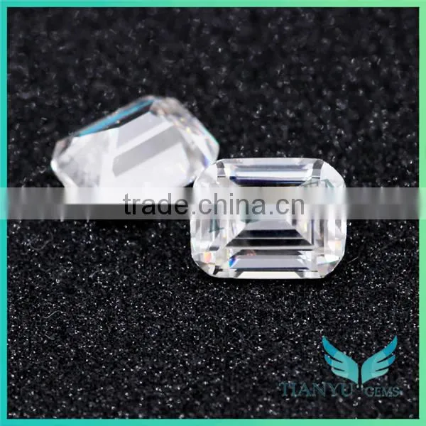 Moissanite What is it Sic Moh's Hardness 9.25 Refractive Index 2.65 Color D-H Color Moissanite Sydney photo-4