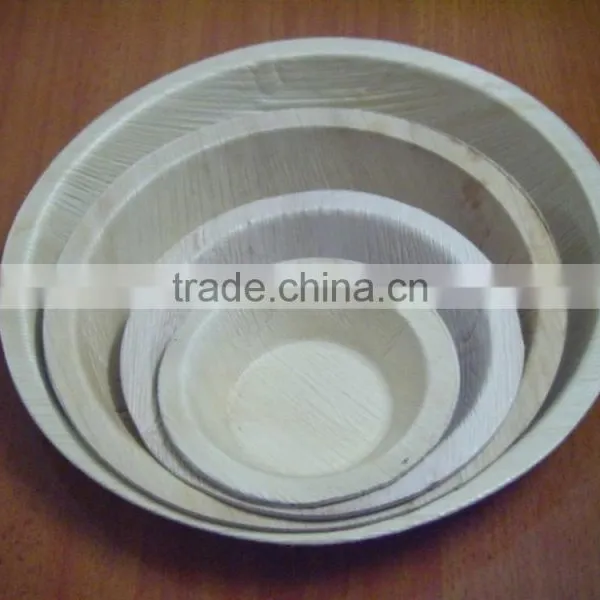 Natural Disposable Areca Plates Used for Party and Functions photo-2
