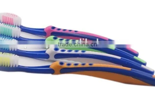 Hot Selling Plastic Kids Toothbrush With Cover and Disposable Head photo-4