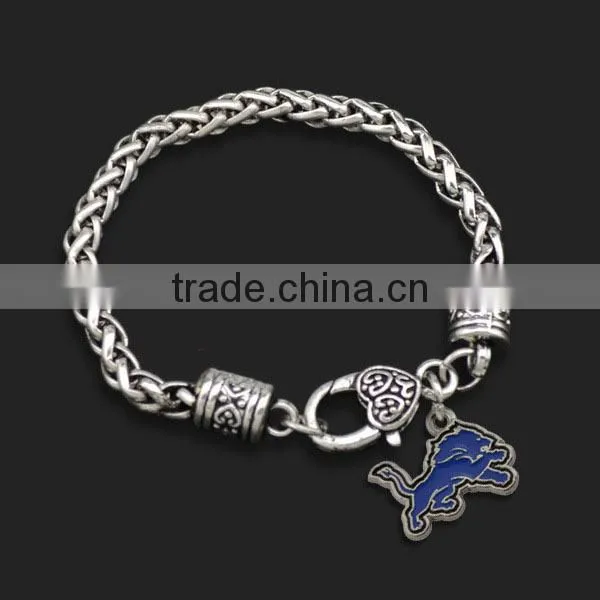European Style Twist Bracelet Fire Girl Heart Charms Bracelet Unique Design Alloy Charm Chain Bracelet photo-3