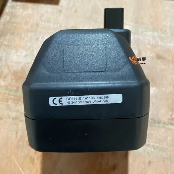 Original SEM W46000417 Light FOR  WHEEL LOADER SPARE PARTS.