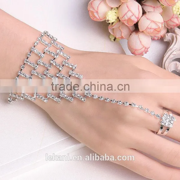 China Supplier New Arrival Women Crystal Bracelet Connected Ring Quality Choice photo-2