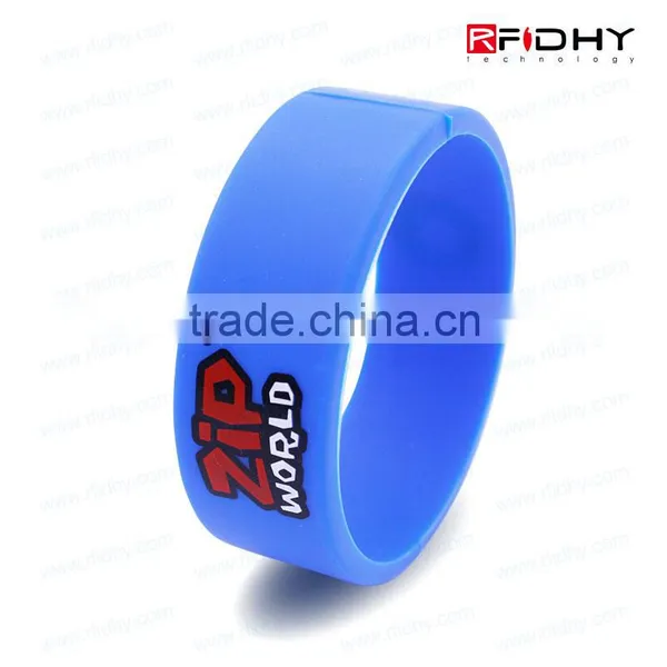 Factory Price Waterproof RFID Silicone Wristband for Swimming Pool Quality Choice photo-4