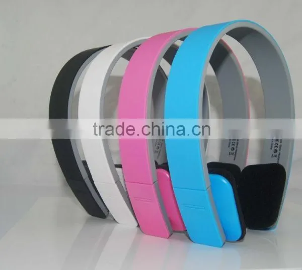 2 in 1 Travel Pack for Car or Home, With Mini Bluetooth Speaker and Bluetooth Headphones photo-4