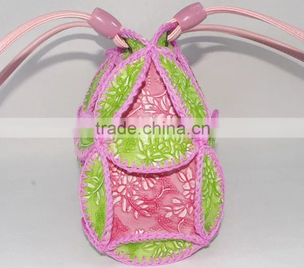 China Fashion Style Woman Shoulder Bag Leaf Design Fresh Color Medium Size photo-5