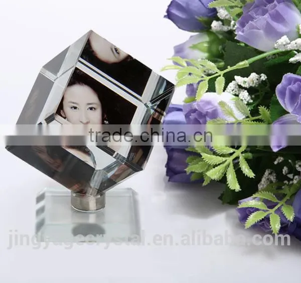 Crystal Laser Engraving Cube With LED Light Base photo-2