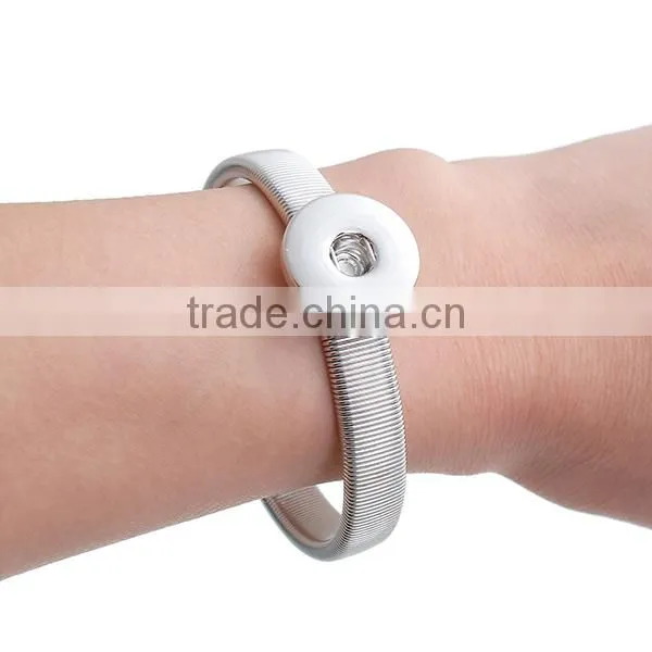Iron Based Alloy Snap Button Elastic Bangles Bracelets Fit 18mm/20mm Snap Buttons Silver Tone Round photo-3