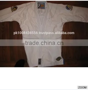 BJJ Kimono/Brazilian Jiu Jitsu Gi