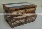 WOODEN BOX Well