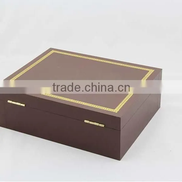 Luxury New Design Souvenir Wooden Chocolate Box With Gold Stamping Logo photo-3