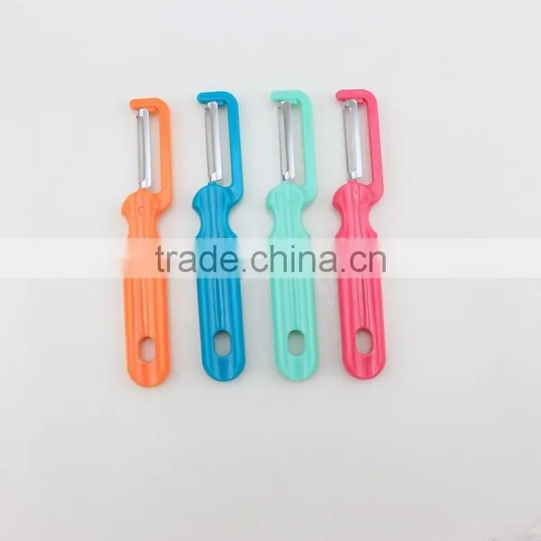 Plastic Flat Handle Stainless Steel Blade Vegetable Peeler photo-2