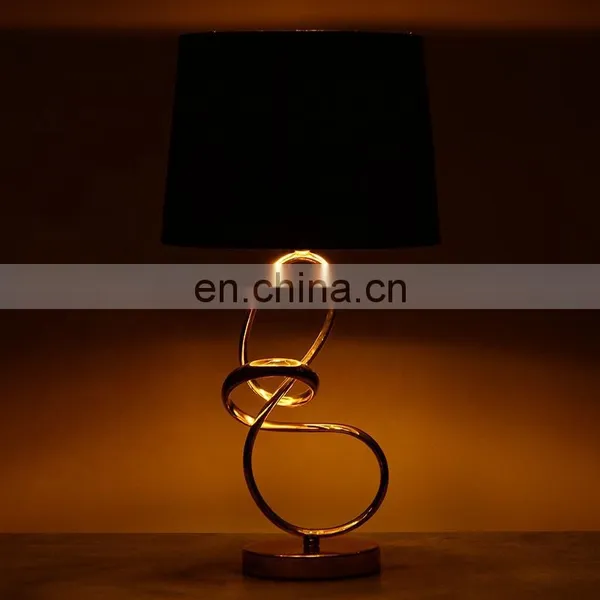 Modern Home Decoration Metal LED Desk Lamp and Table Light for Indoor Room photo-3