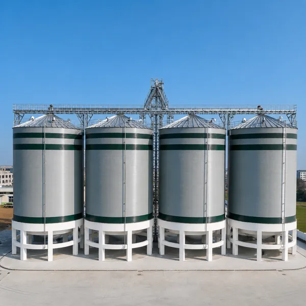 Galvanized Steel Insulated Grain Silo for Farms With Polyurethane Foam, Ventilation and Temperature Control