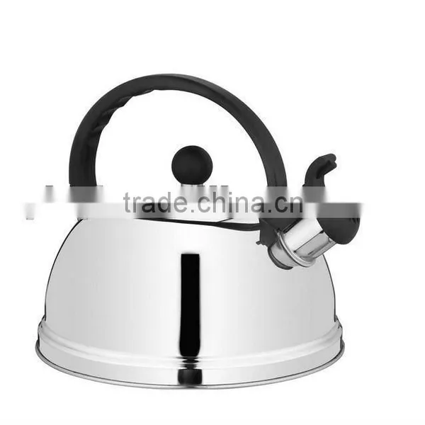 Whistling Kettle With Fixed Bakelite Handle