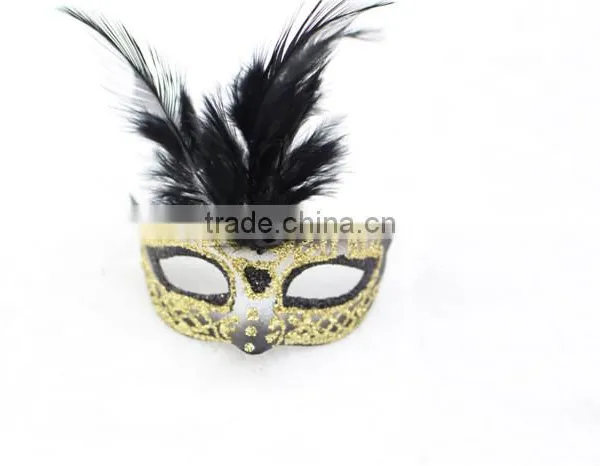12pcs Venetian Masquerade Mask Luxury Pearl Feather Mini Masks for Party Decoration Novelty Gifts photo-2