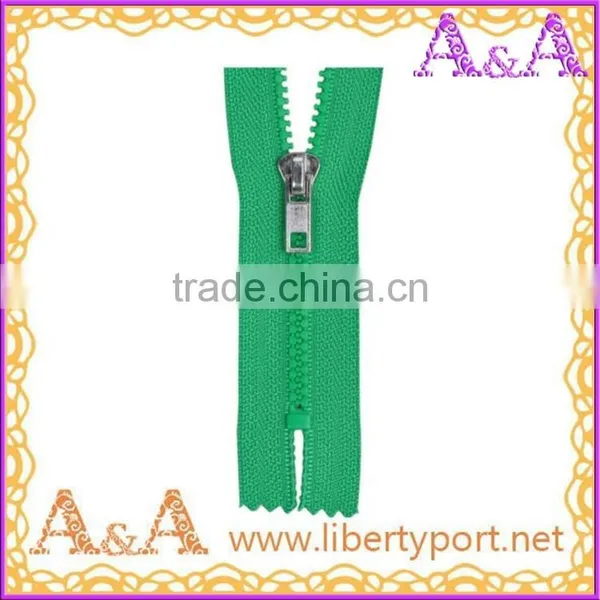 #5 Auto Lock Open-end Woven Tape Resin Plastic Zipper photo-5